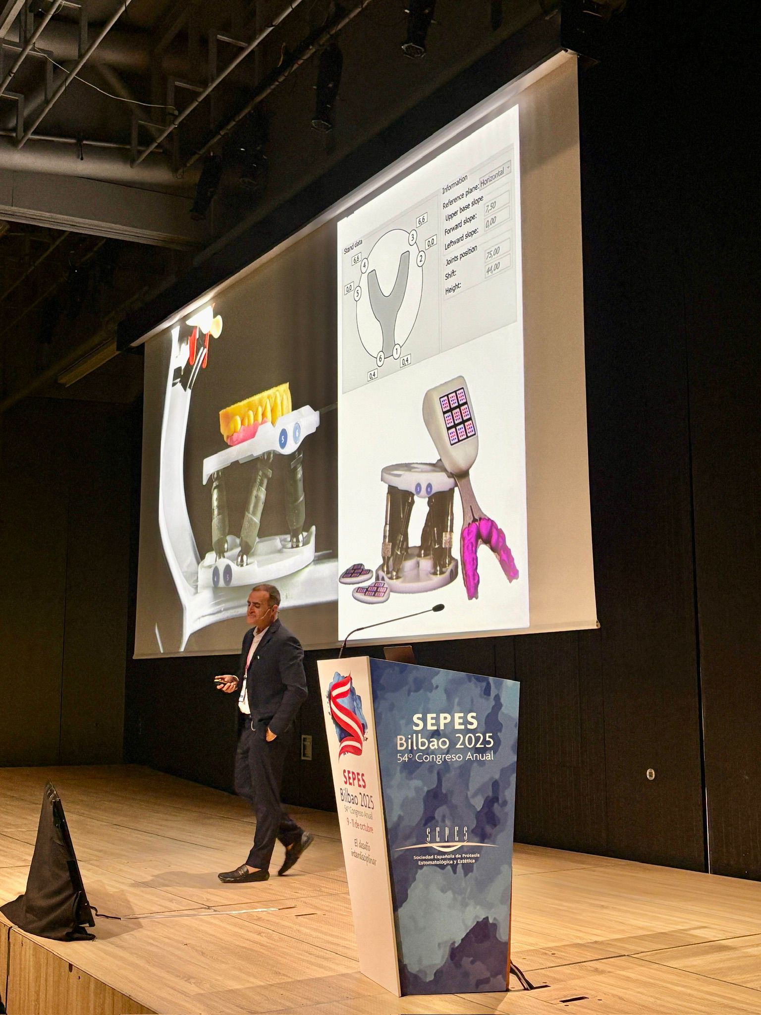 Conferencia de Laboratorio Dental Ceranium en SEPES Bilbao sobre innovación y odontología digital.