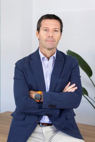Alfonso Aguirre Director General Laboratorio dental Ceranium Director General LAboratorio dental Ceranium