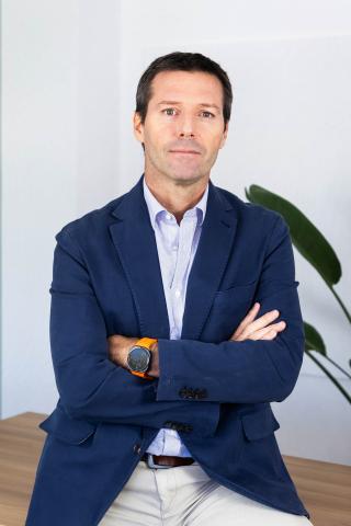 Alfonso Aguirre Director General Laboratorio dental Ceranium Director General Laboratorio dental Ceranium
