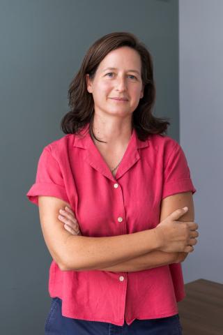 Cristina Pardo Directora de operaciones Laboratorio dental Ceranium Directora de operaciones Laboratorio dental Ceranium